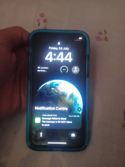 Apple iPhone X in new condition with black color read discretion