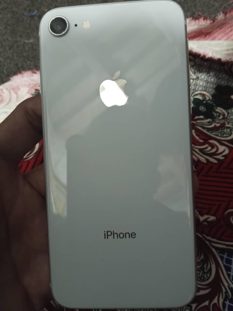 Apple iPhone 8 3