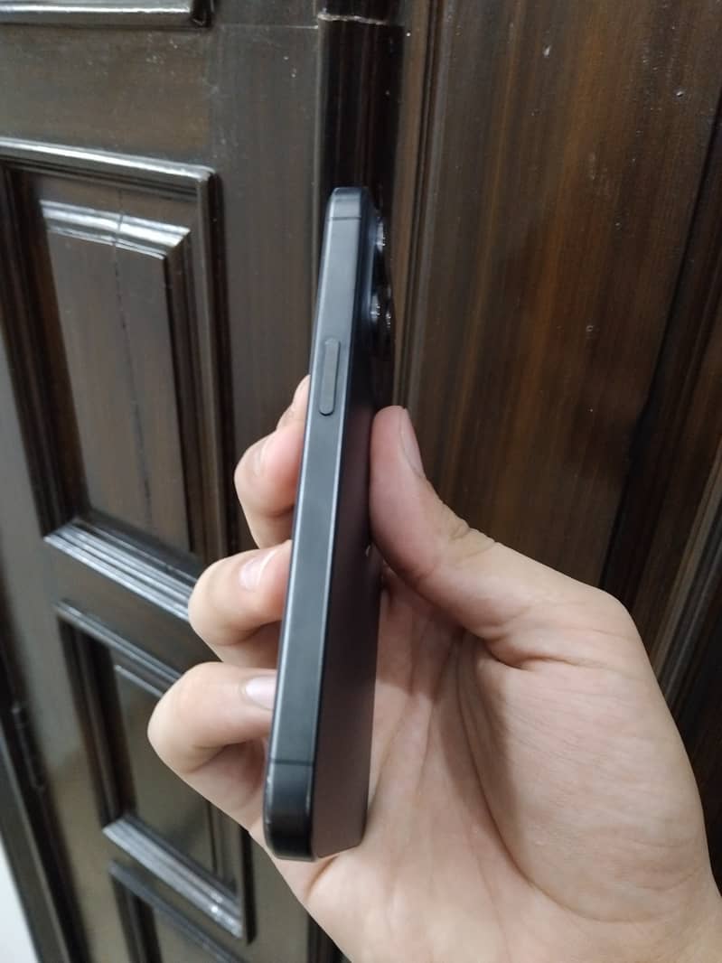 Apple iPhone 15 Pro 256 gb PTA 2