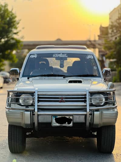 Mitsubishi Pajero 1993