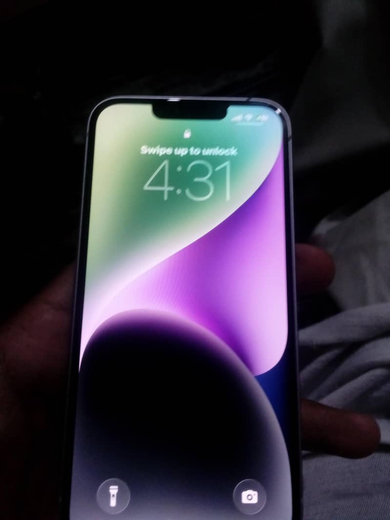 Apple iPhone 14 3