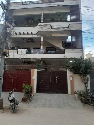 Prime Location In Gulistan-E-Jauhar - Block 12 300 Square Yards House For Sale
