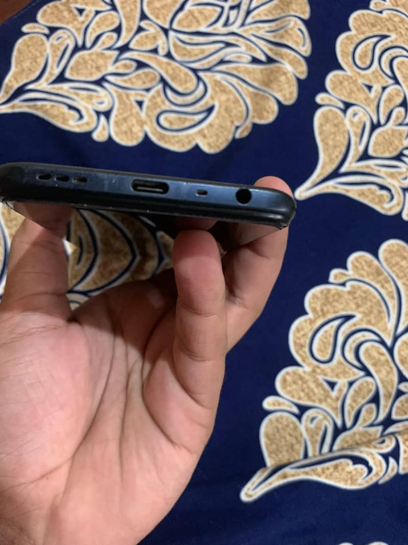 OPPO A54 4