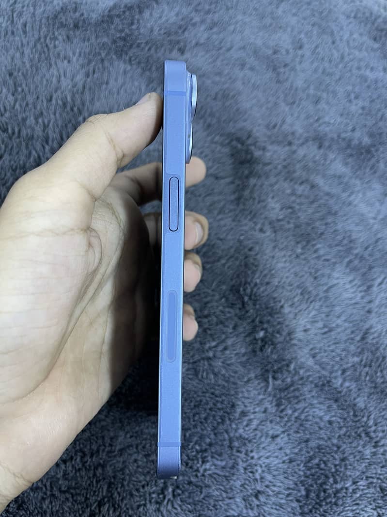 iPhone 14 2