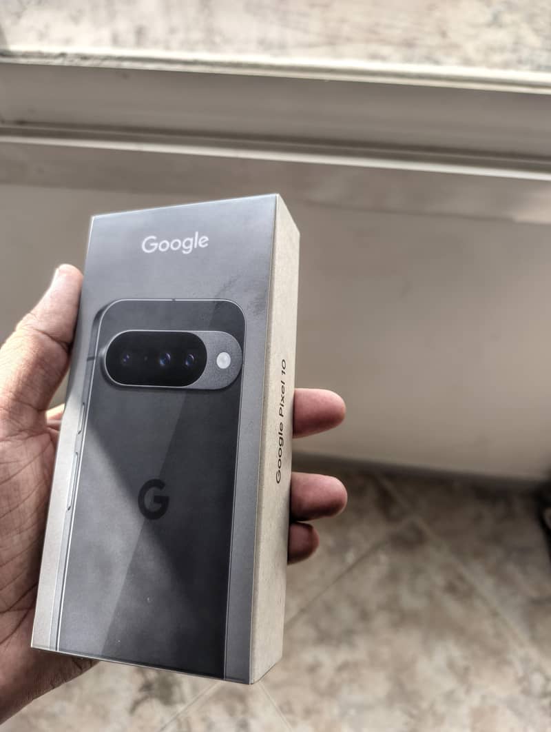 Google Pixel 10 [BOX PACKED] 1