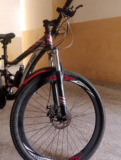 Bicycle good condition - Gears-Shocks-Frony light