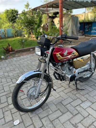 | Honda | CG 125 | Golden Edition | Model 2026 |