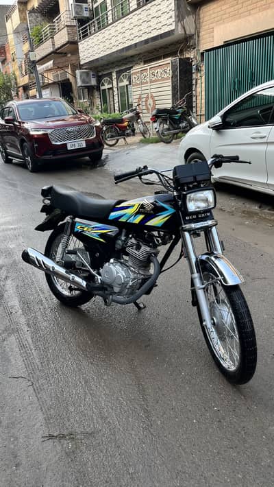 Honda CG 125 2026 | 6500 KM | 1st Owner | Genuine | PPF Wrapped