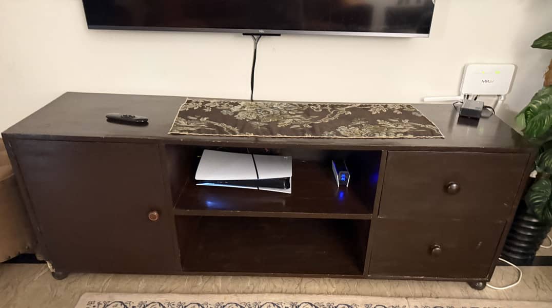 Tv console 0