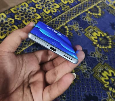 Vivo V40