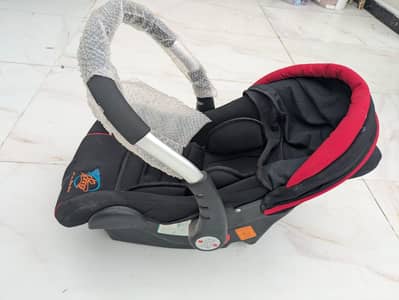 Imported Baby Cot / Travel Cot – Like New – Dubai Imported