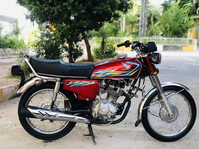 Honda CG-125 (Model 2018) Genuine Condition