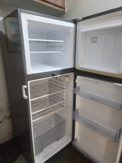 haier good condition home use fridge for sale