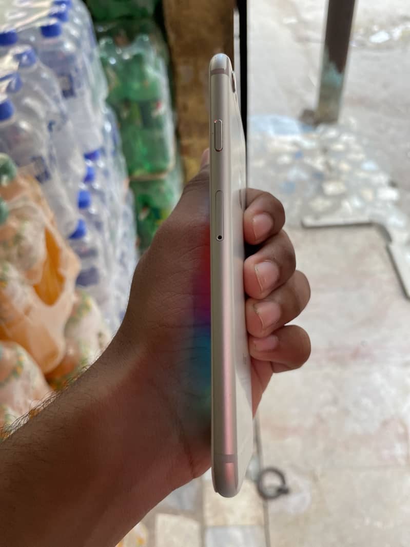 Apple iPhone 6 3