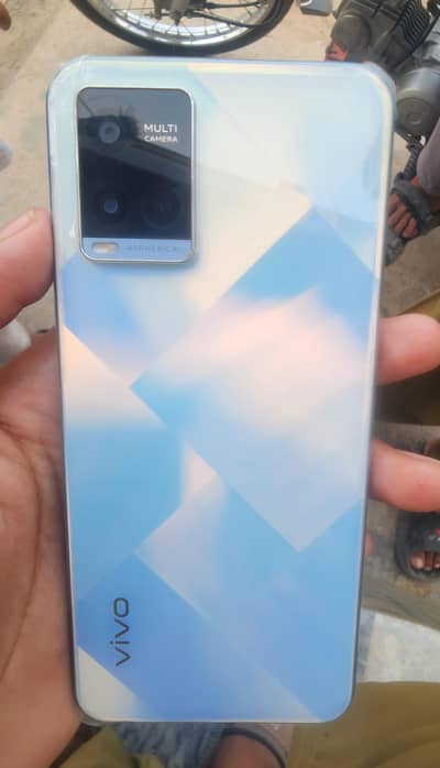 Vivo Y21 full box charger / exchange possible