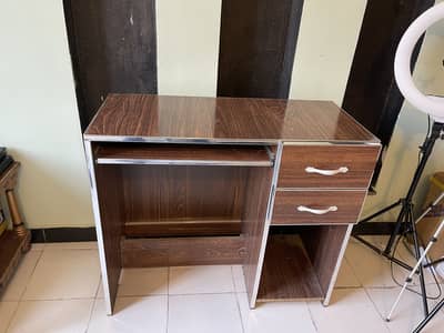Office Table for Sale in Good Condition