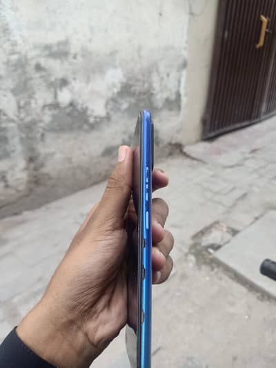 Tecno Spark 4