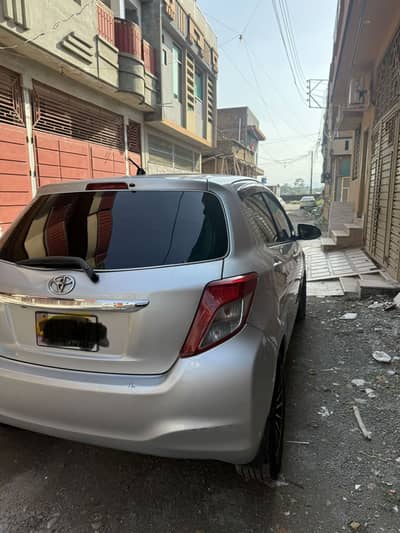 Toyota Vitz 2013