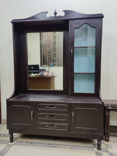 Premium High quality Wooden dresser.