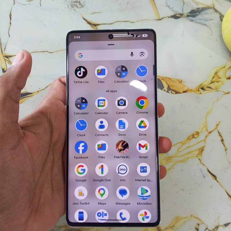 Google Pixel 7 Pro white  6