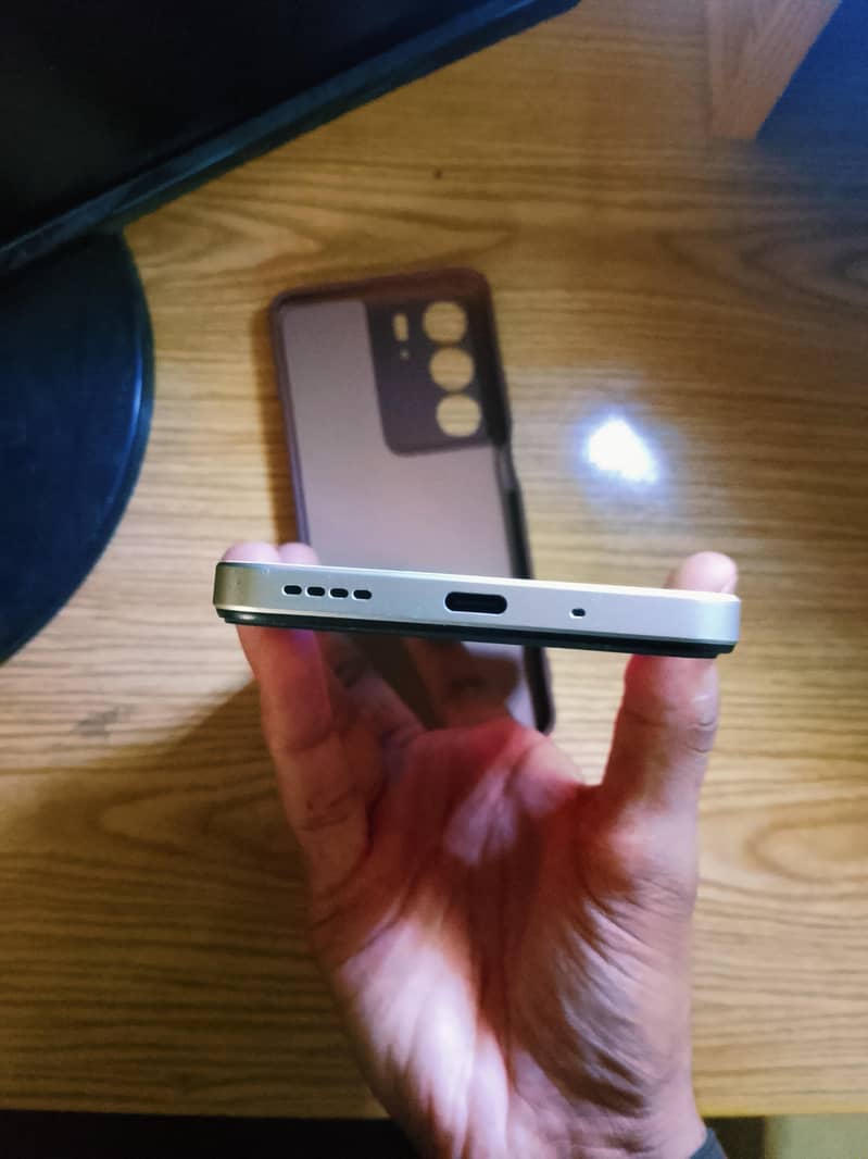 Realme C75 3