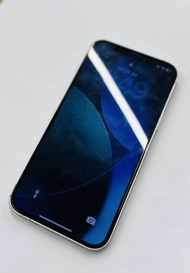 Apple iPhone 12 0