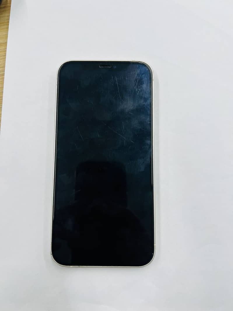 Apple iPhone 12 2