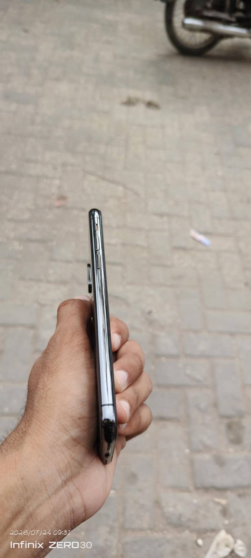 Apple iPhone XS 1