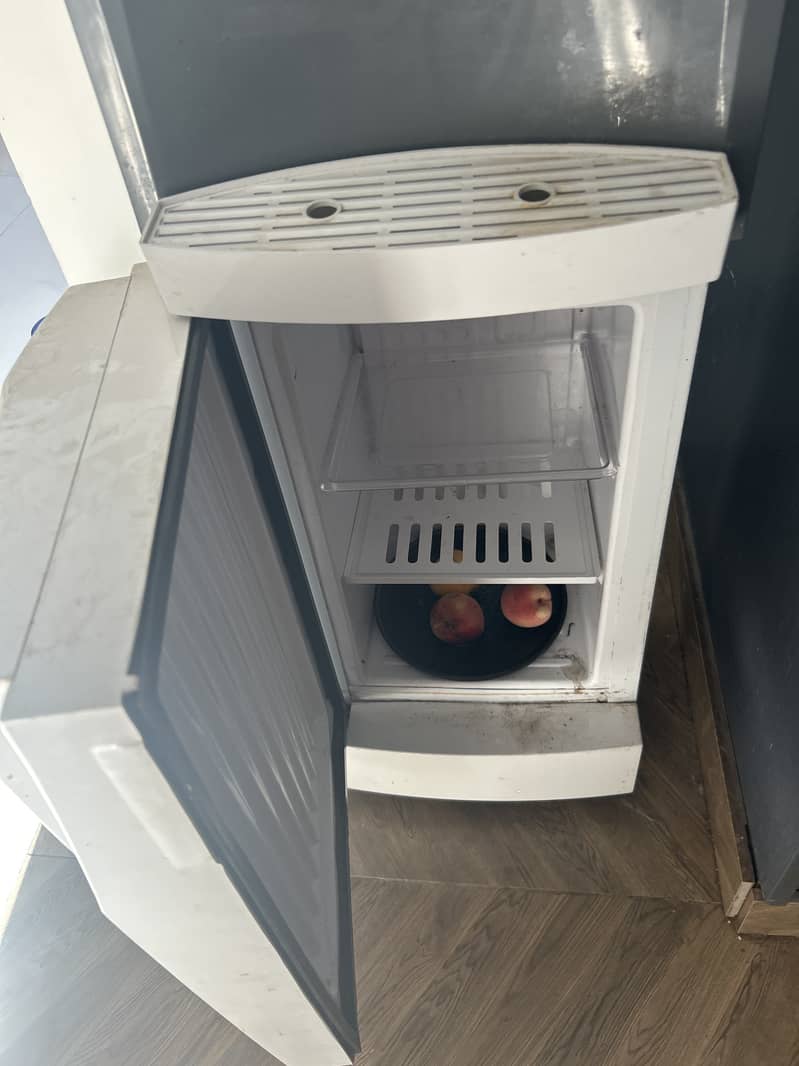 Dispenser 1