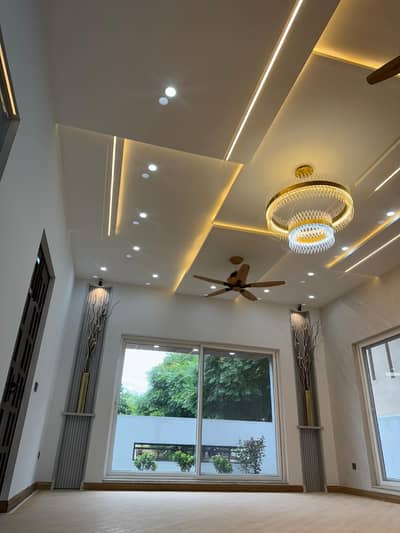 One Kanal Luxurious Villa For Sale