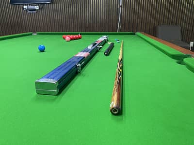 MKR Ultimate addition - Professional Snooker Cue with Steel Case & Ext