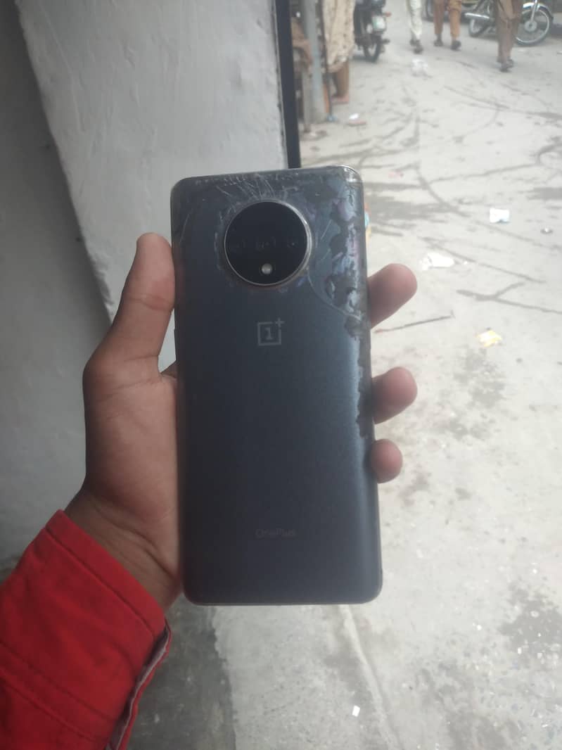 One Plus 7T 1