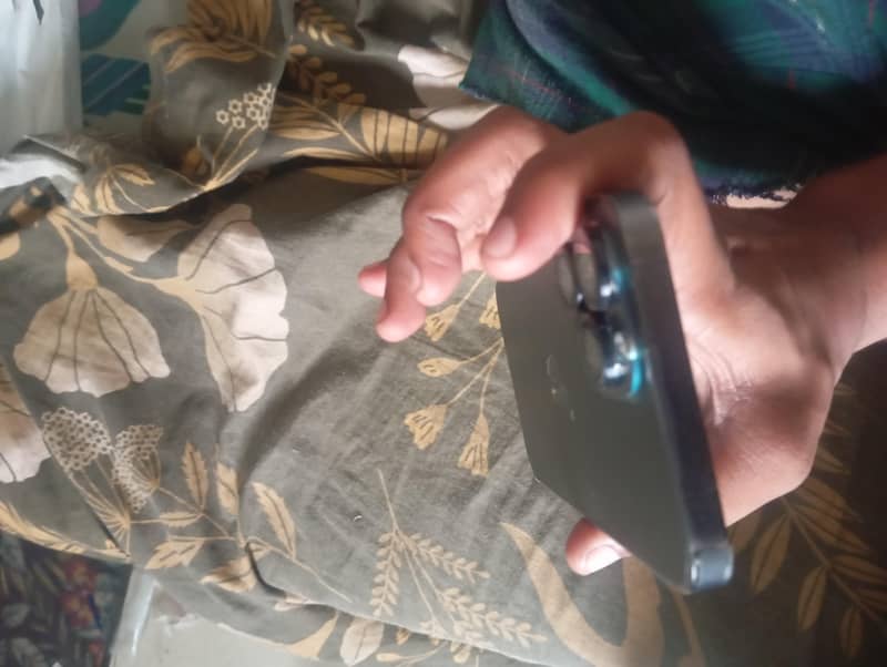 Apple iPhone 13 Pro Max 5
