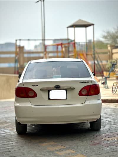 *TOYOTA COROLLA SE Saloon Manual 1.6*