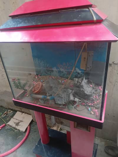 fish aquarium in good condition with all accessories for sale