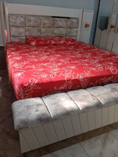 bridal bed room set for sale brand new 1 month used