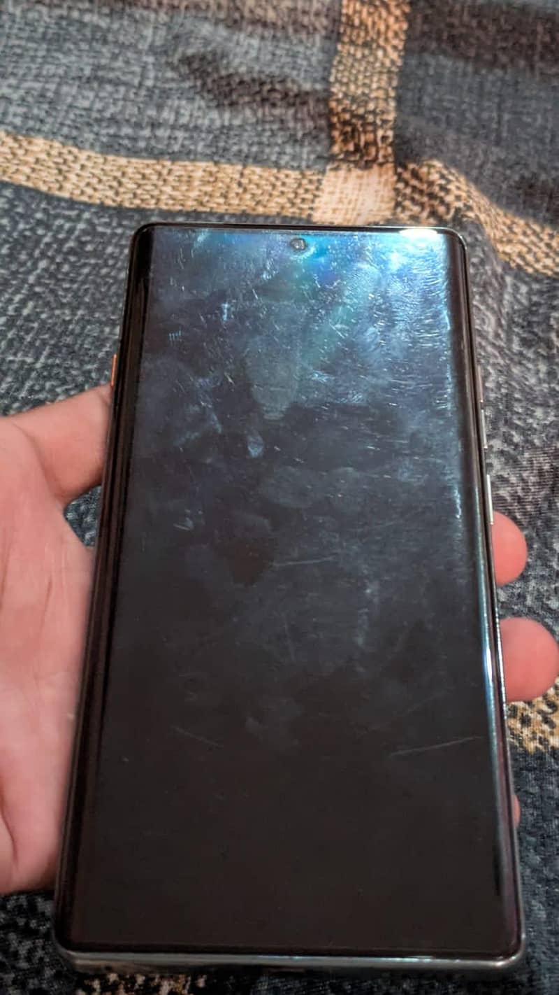 Tecno CAMON 40 Pro 1