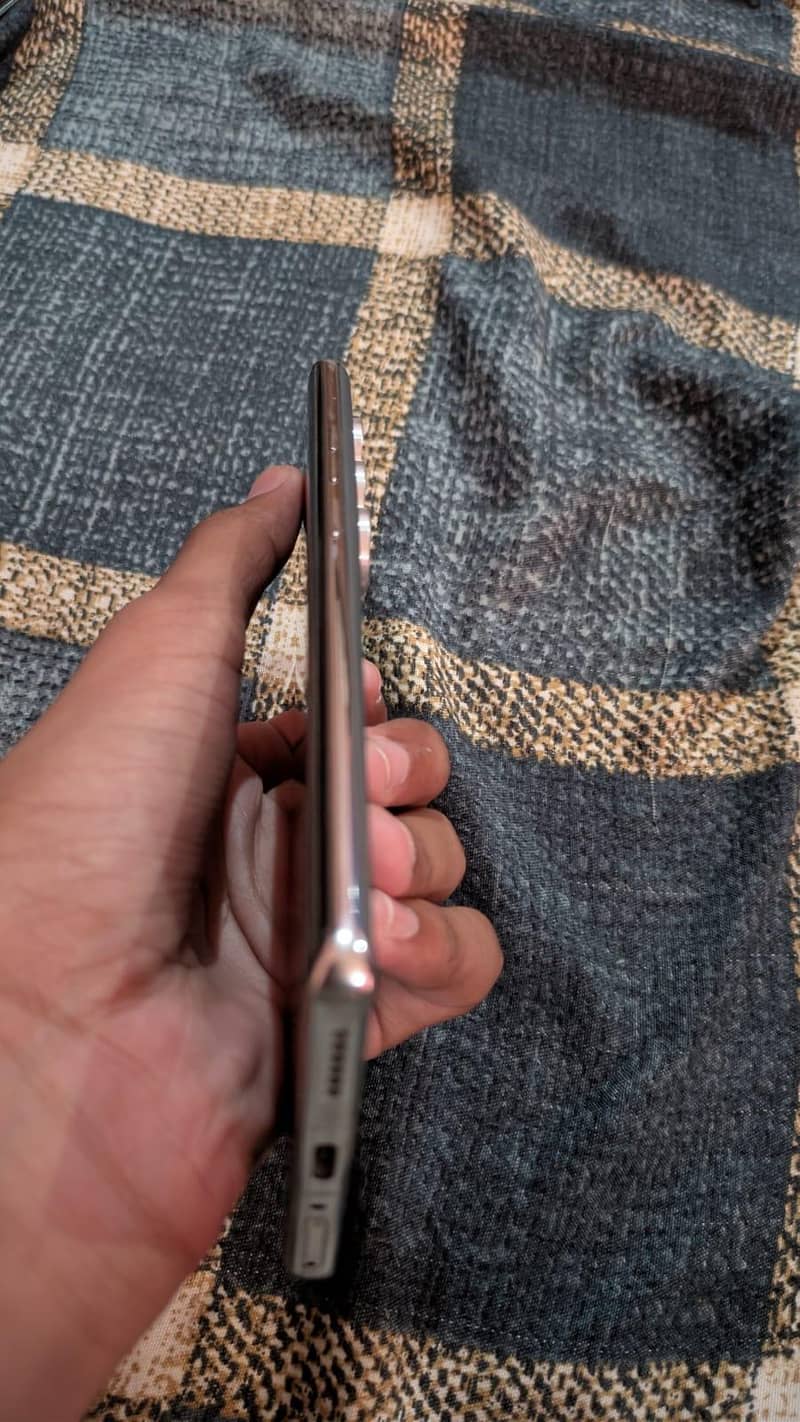 Tecno CAMON 40 Pro 2