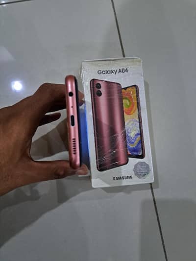 Samsung Mobile A04