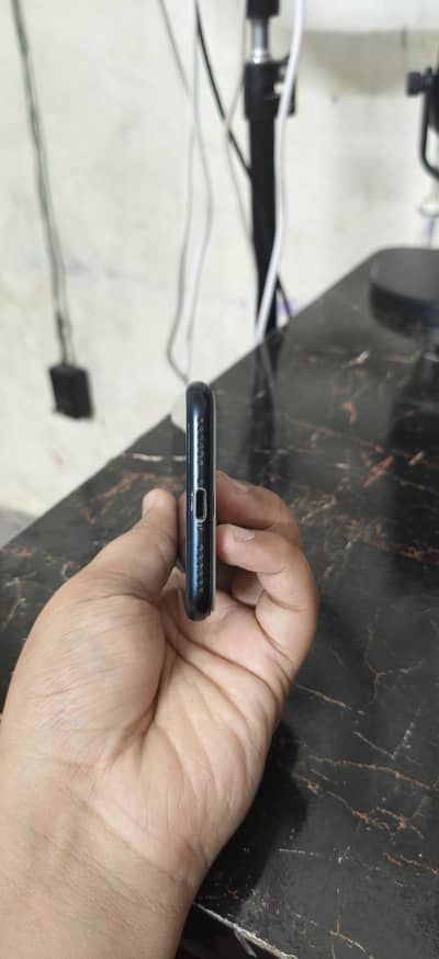 Apple iPhone SE