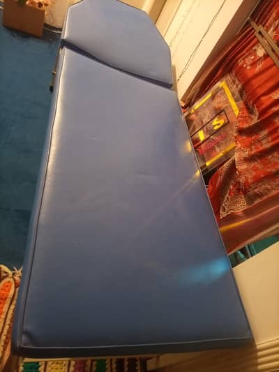 Medical examination bed