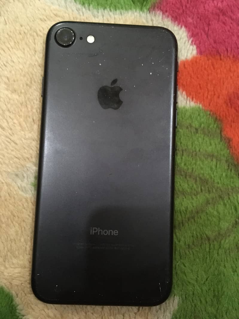 Apple iPhone 7 2
