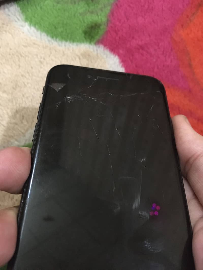 Apple iPhone 7 19