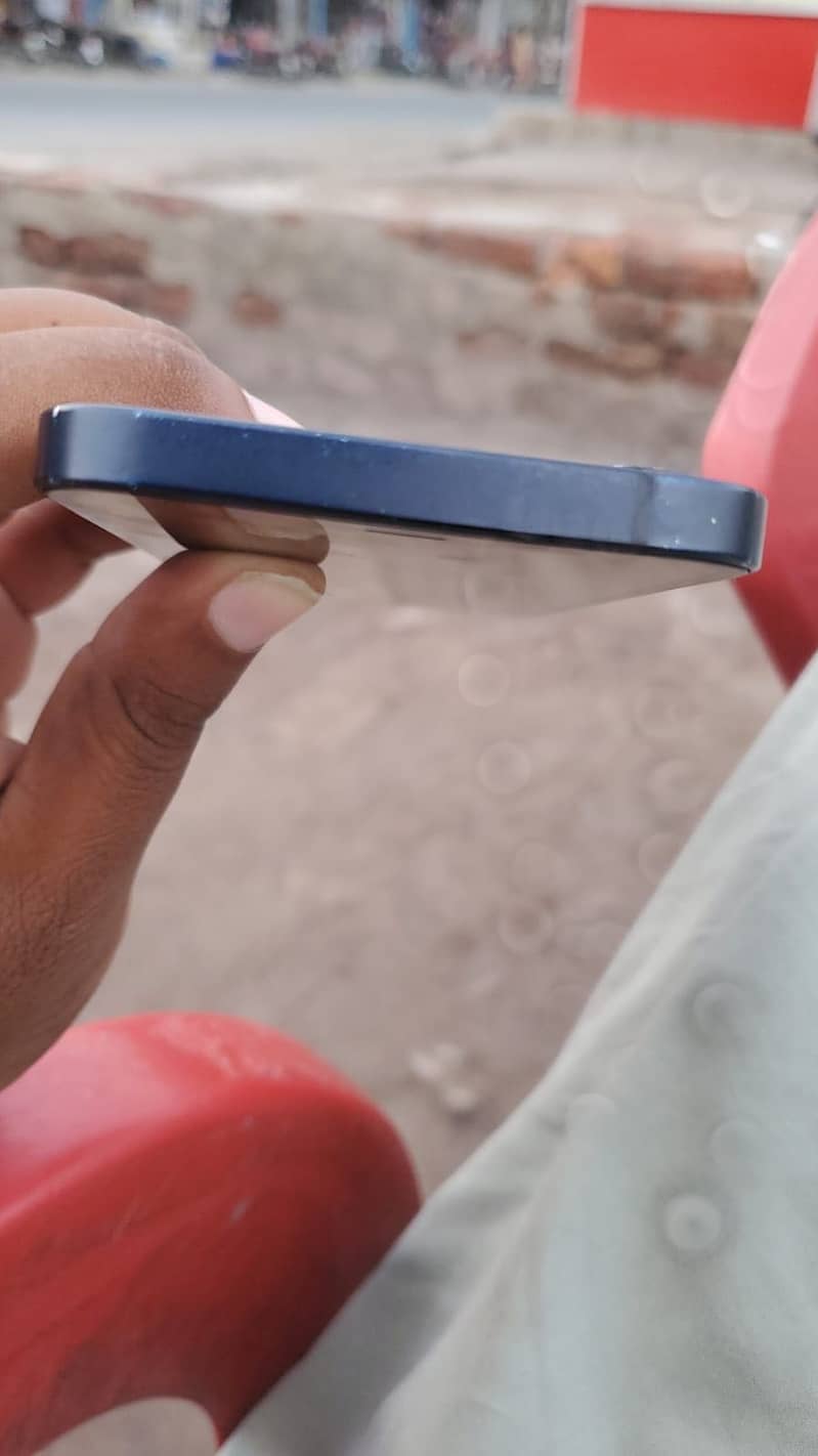 Apple iPhone 12 PTA 1