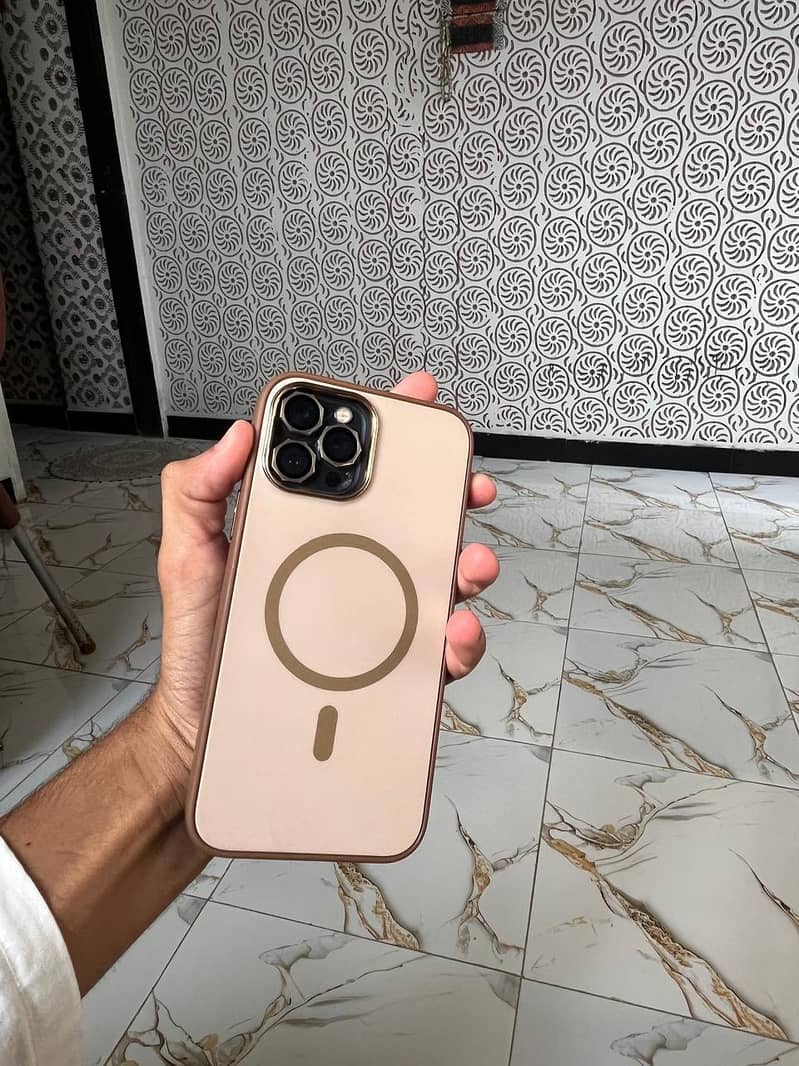 Apple iPhone 12 Pro Max 4