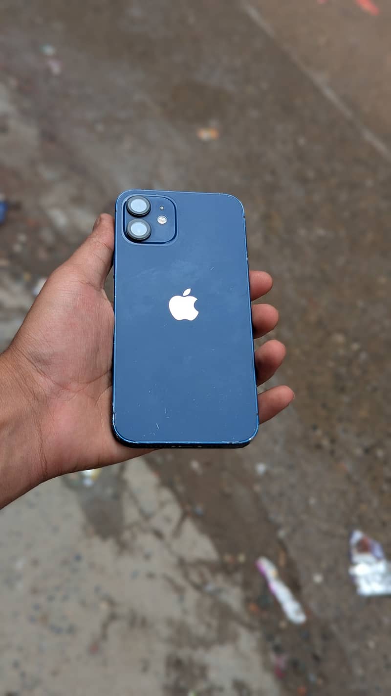Apple iPhone 12 2