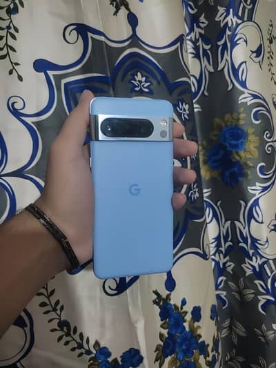 Google Pixel 8 Pro