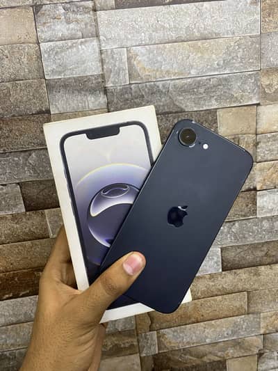 Apple iPhone 16e