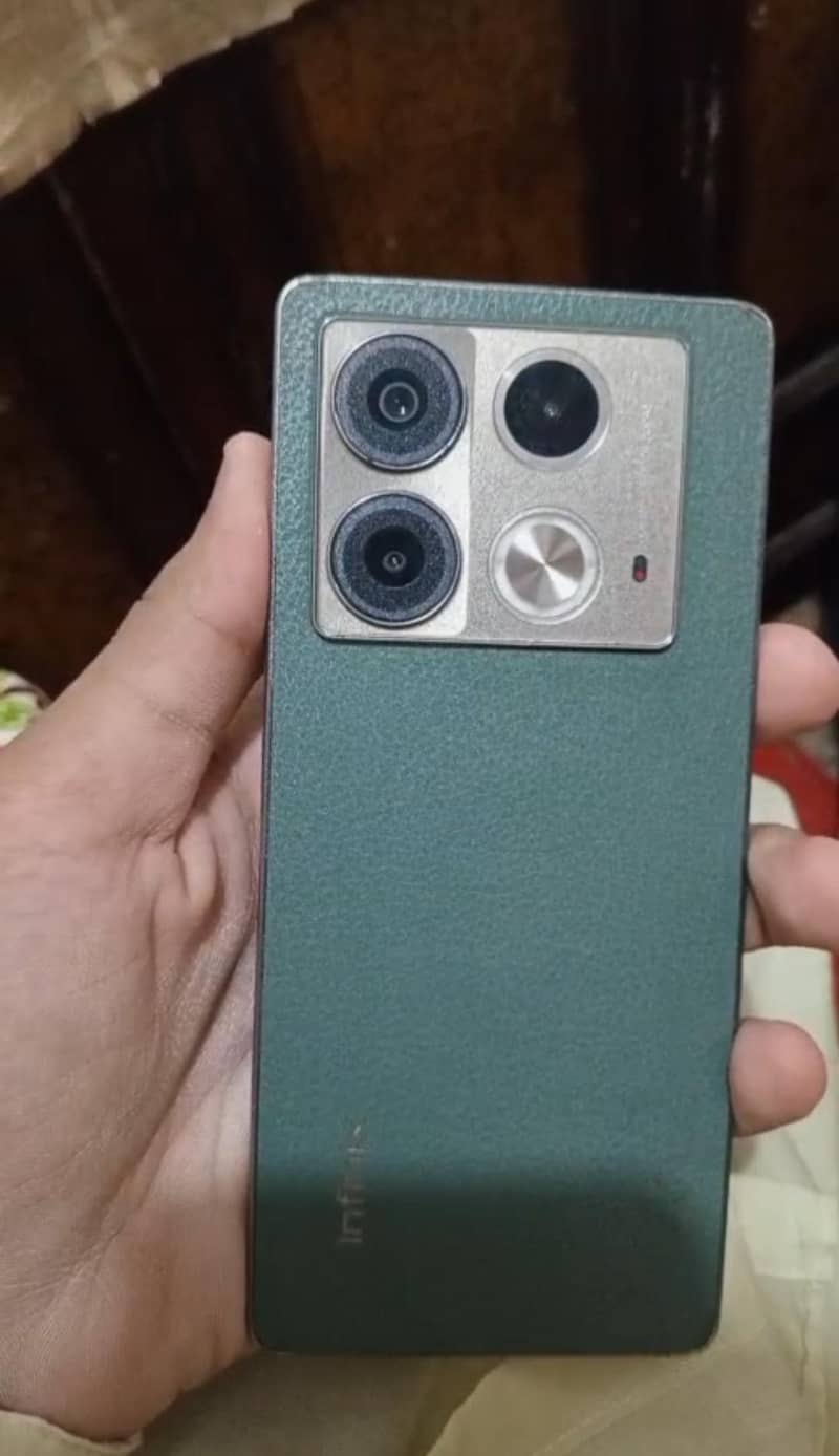 Infinix Note 40 0
