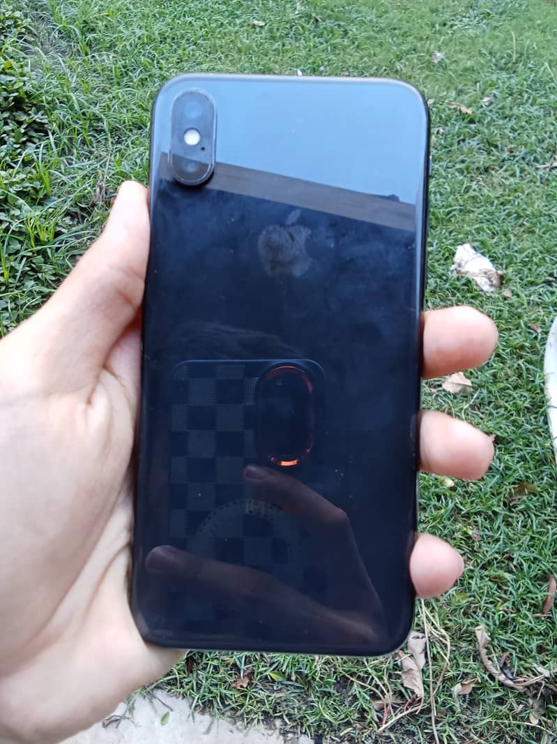 Apple iPhone X 3